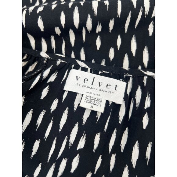 Velvet By Graham & Spencer Small Black White Patterned Blouse V-Neck Long Sleeve - Picture 2 of 9